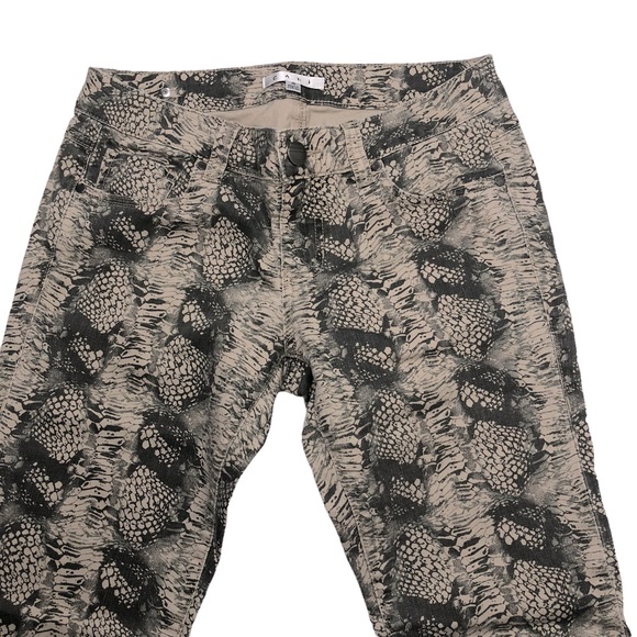 CAbi 958 Low Rise Stretch Diamondback Snakeskin Print Skinny Jeans - Picture 3 of 12